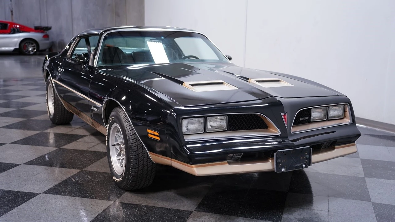 1978 Pontiac Firebird 2nd Gen - Image 15 of 21