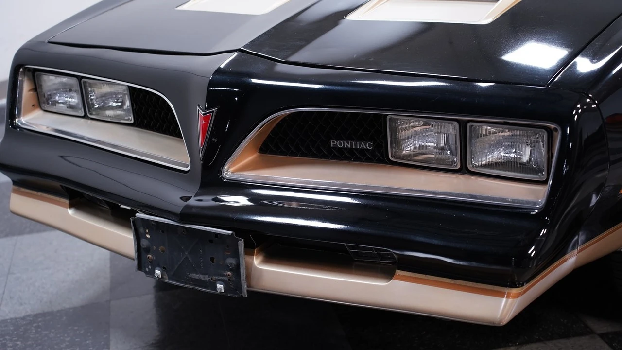 1978 Pontiac Firebird 2nd Gen - Image 18 of 21