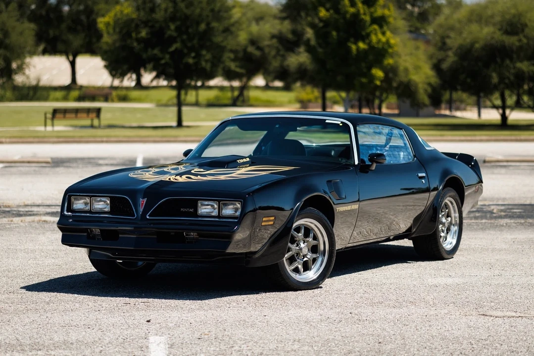 1978 Pontiac Firebird Trans Am 2nd Gen - Image 2 of 12