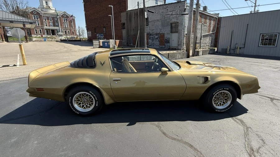 1978 Pontiac Firebird Trans Am 2nd Gen - Image 2 of 18