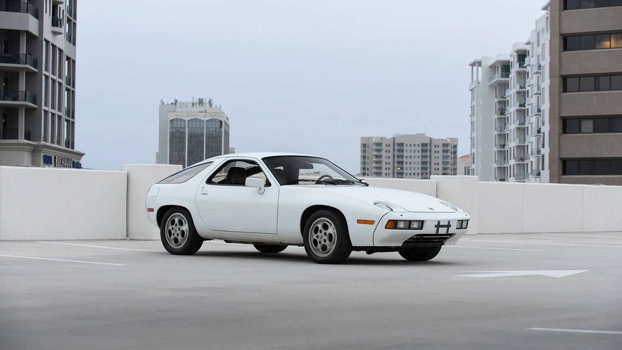 1978 Porsche 928 - Image 3 of 31