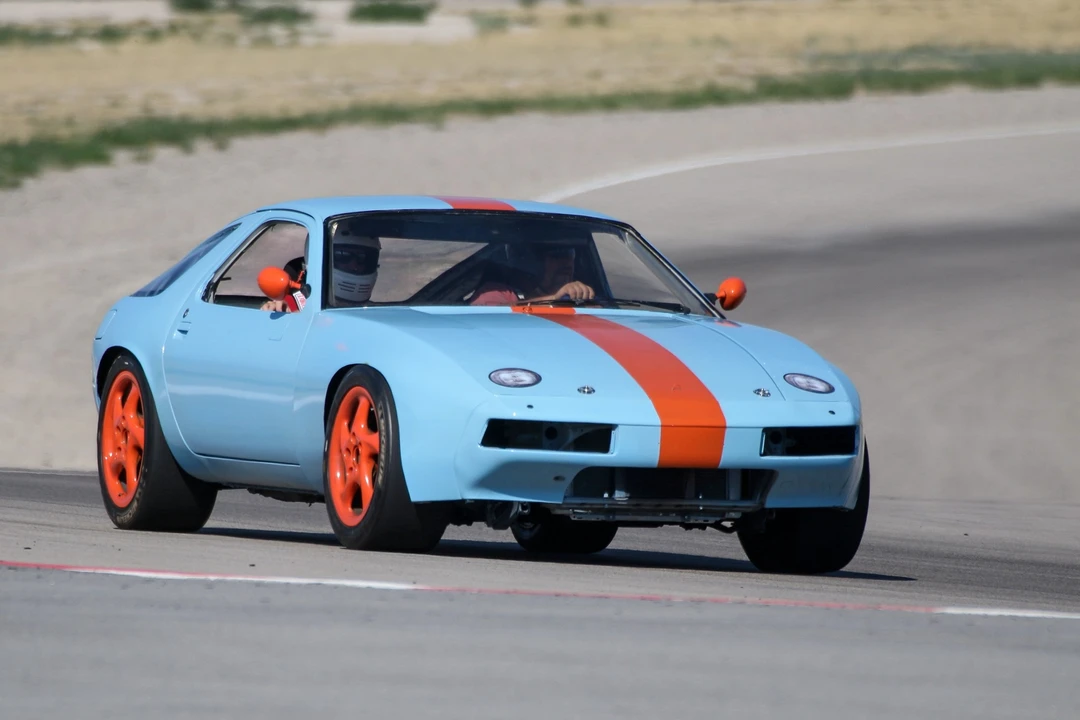 1978 Porsche 928 - Image 2 of 31