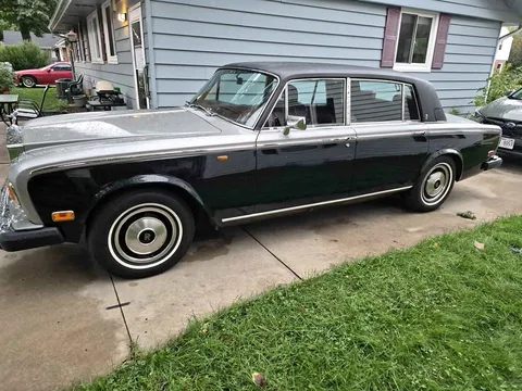 1978 Rolls-Royce Silver Wraith II Red