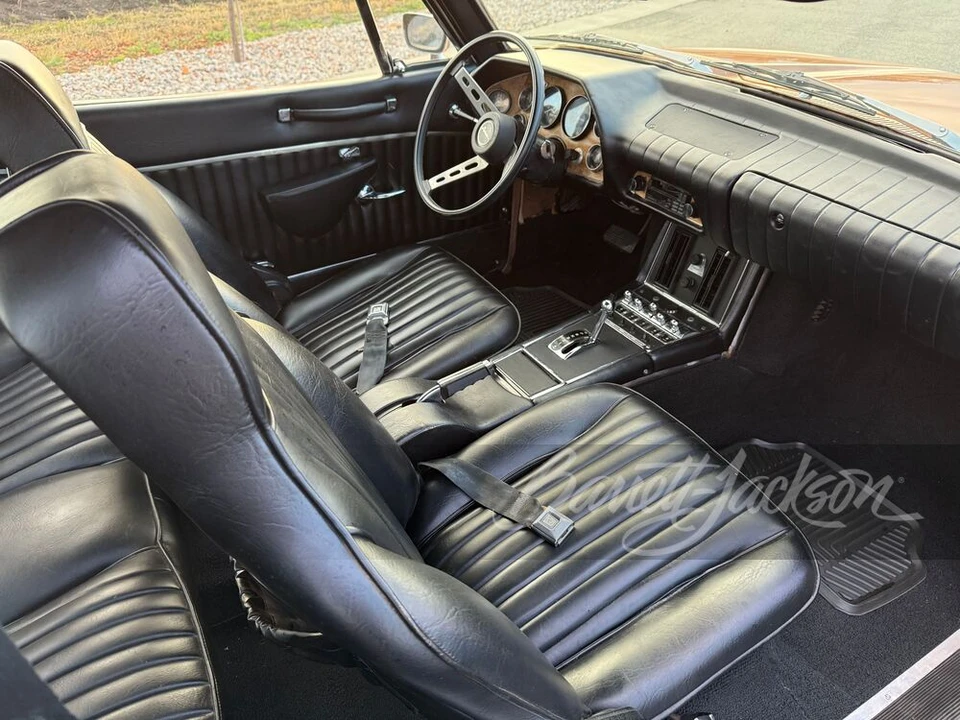 1978 Studebaker Avanti - Image 4 of 13
