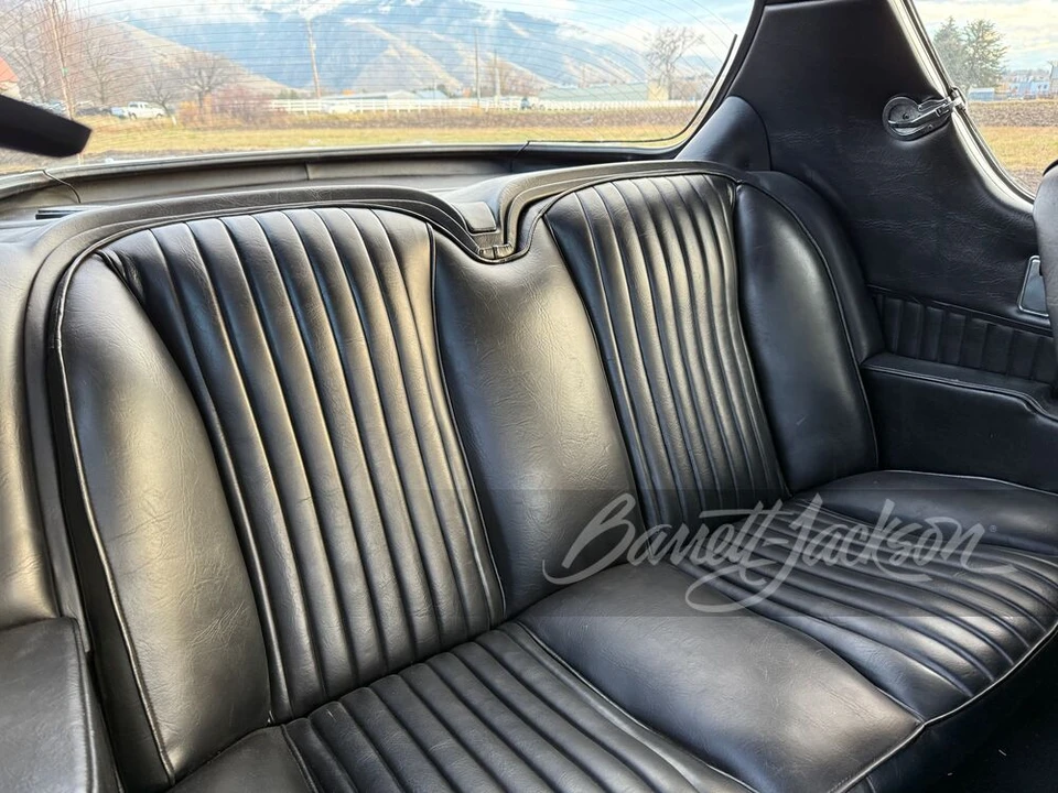 1978 Studebaker Avanti - Image 7 of 13