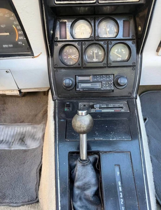1978 Chevrolet Corvette C3 - Image 15 of 16