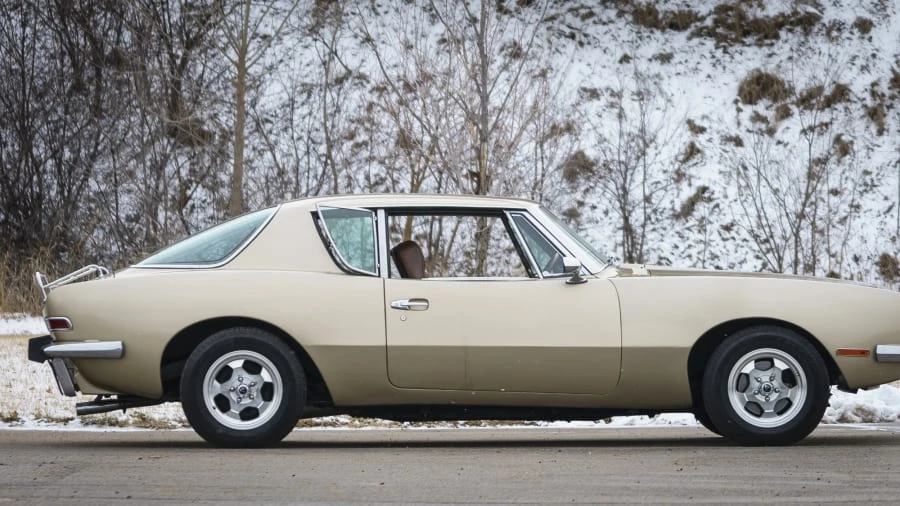 1978 Studebaker Avanti - Image 8 of 12
