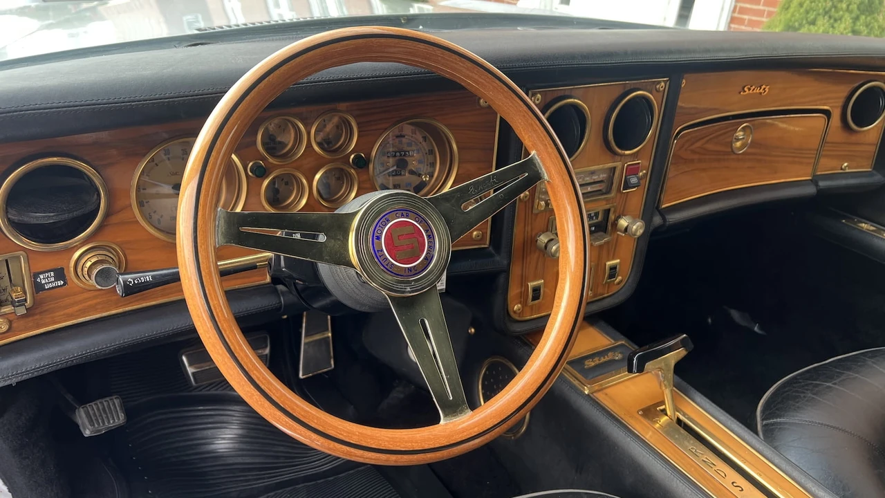 1978 Stutz Blackhawk - Image 6 of 10
