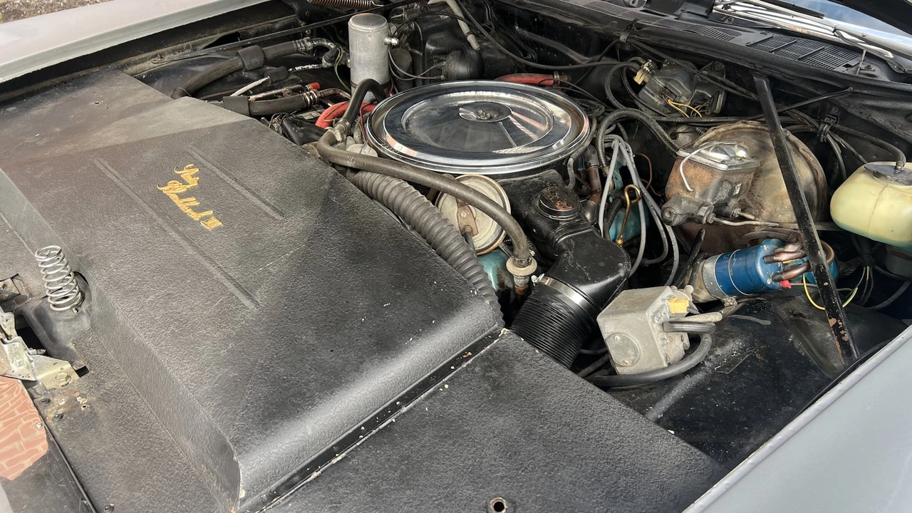1978 Stutz Blackhawk - Image 9 of 10