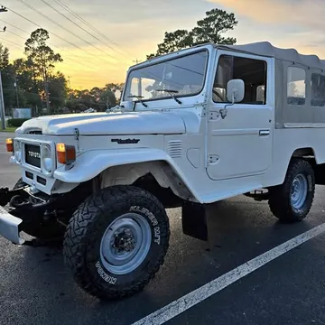 1978 Toyota FJ40 Land Cruiser