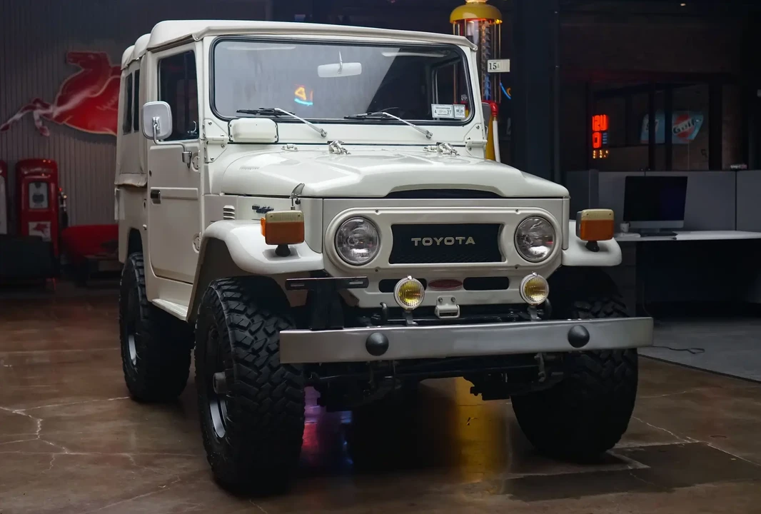 1978 Toyota J40 Land Cruiser - Image 2 of 6