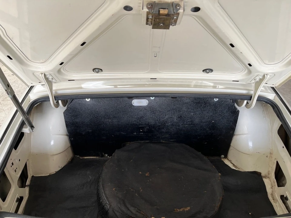 2026 Triumph Spitfire 1500 - Image 22 of 30