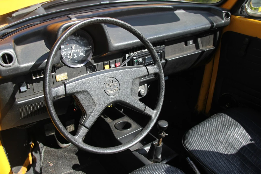 1977 Volkswagen Super Beetle - Image 27 of 30