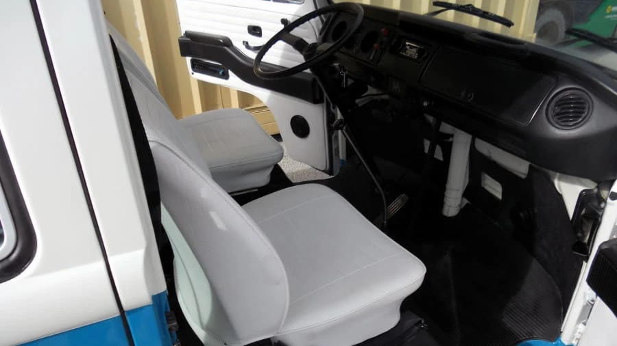 1978 Volkswagen Bay-Window Bus - Image 5 of 8
