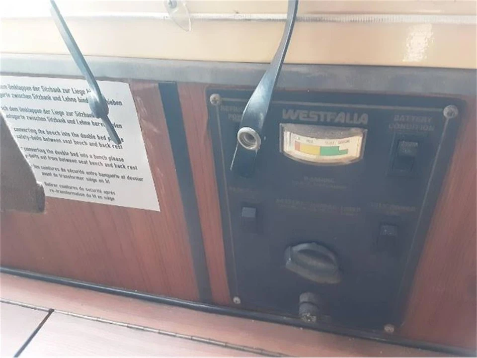 1978 Volkswagen Bay-Window Bus - Image 7 of 19
