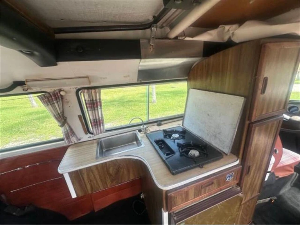 1978 Volkswagen Bay-Window Bus - Image 7 of 25