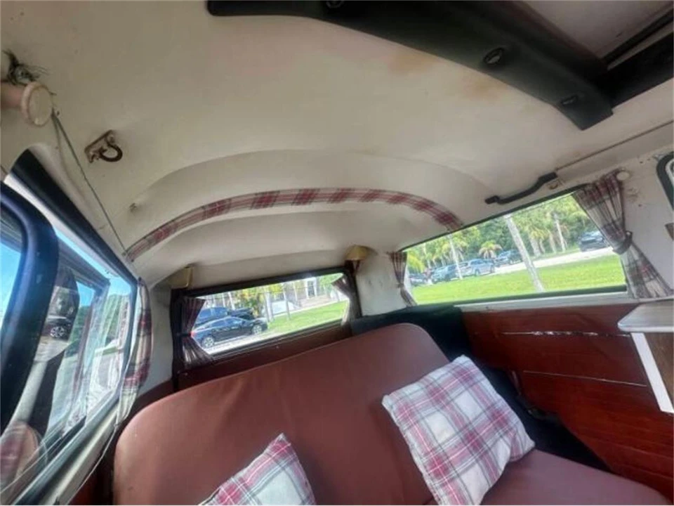 1978 Volkswagen Bay-Window Bus - Image 9 of 25