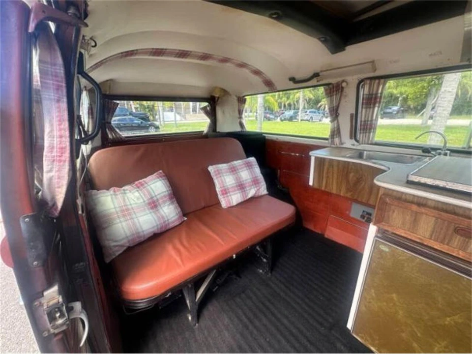 1978 Volkswagen Bay-Window Bus - Image 11 of 25