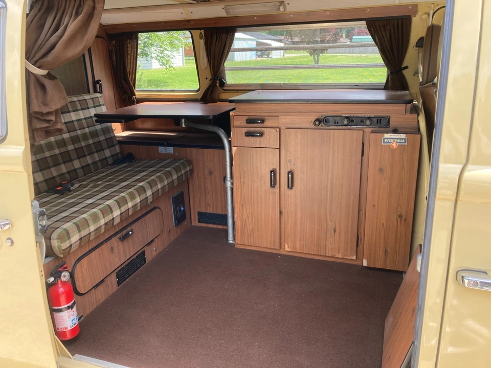1978 Volkswagen Bay-Window Bus - Image 6 of 15