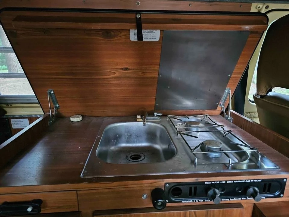 1978 Volkswagen Bay-Window Bus - Image 8 of 9