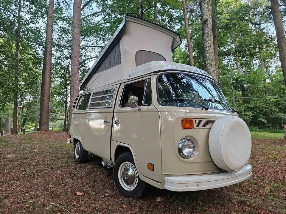 1978 Volkswagen Bay-Window Bus - Image 2 of 9