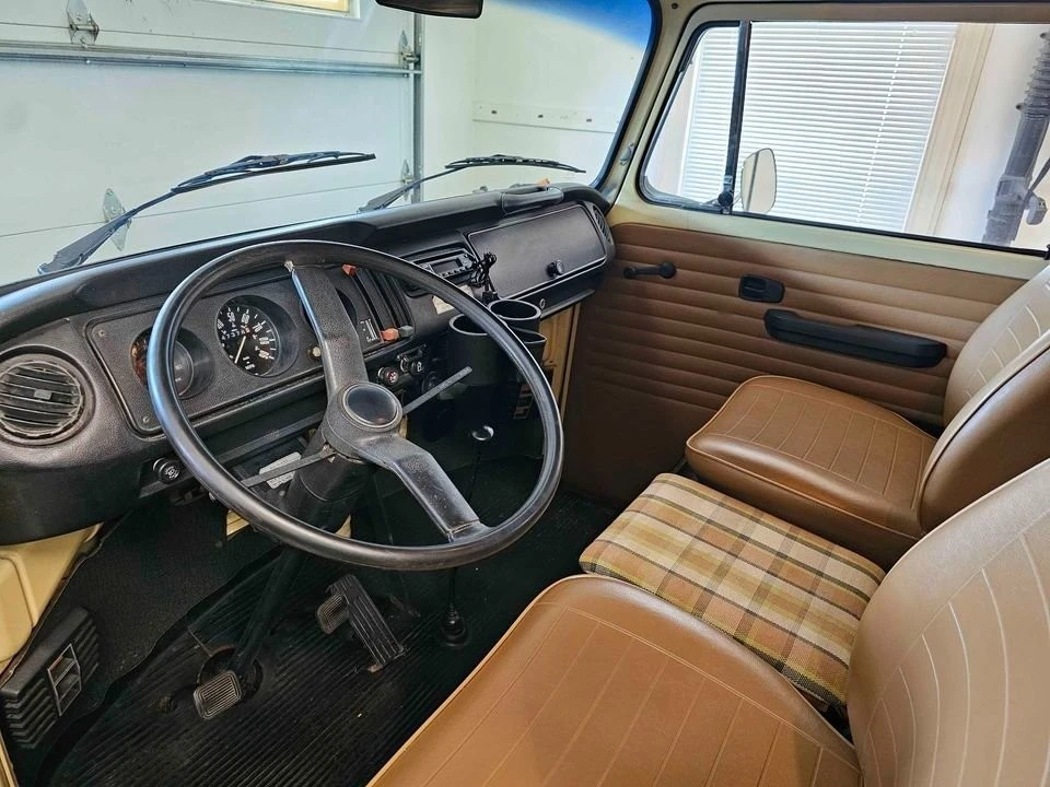 1978 Volkswagen Bay-Window Bus - Image 5 of 9