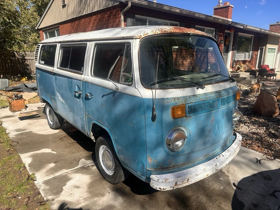 1978 Volkswagen Bay-Window Bus - Image 7 of 10