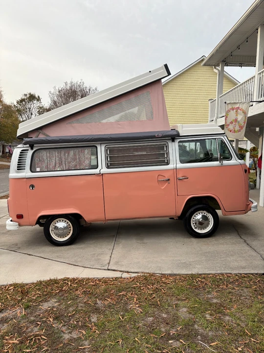 1978 Volkswagen Bay-Window Bus - Image 2 of 10