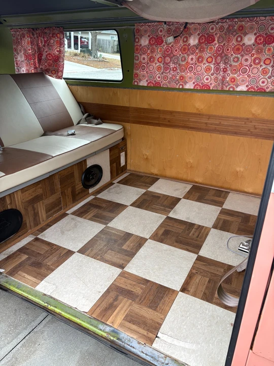 1978 Volkswagen Bay-Window Bus - Image 7 of 10