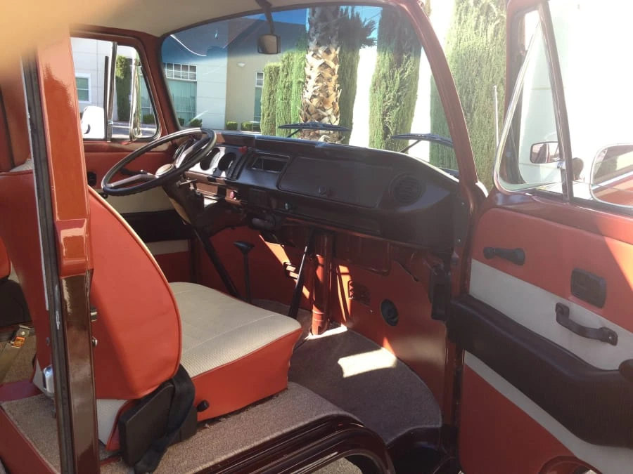 1978 Volkswagen Bay-Window Bus - Image 4 of 6