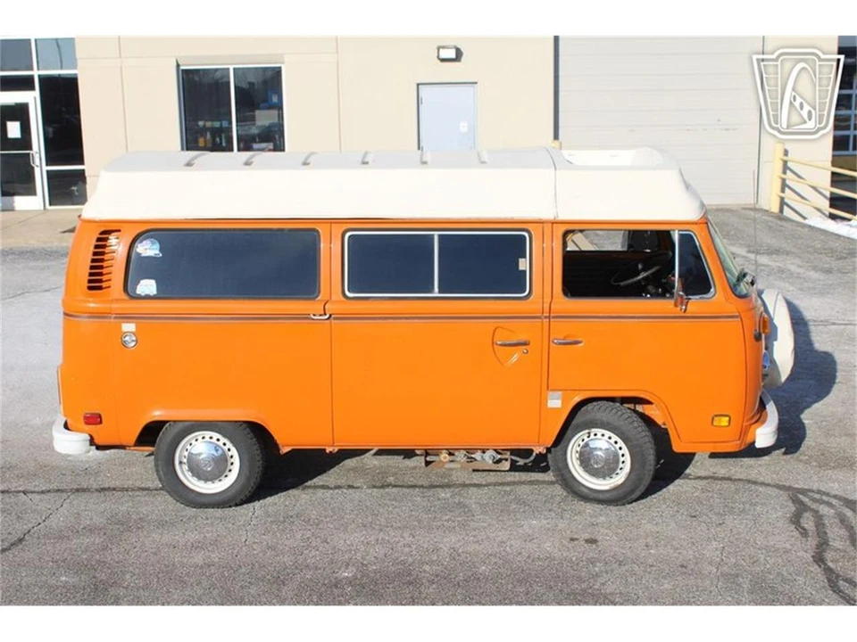 1978 Volkswagen Bay-Window Bus - Image 16 of 31