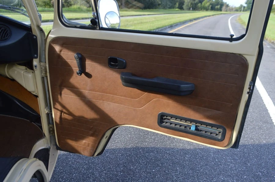 1978 Volkswagen Type 2 - Image 8 of 12