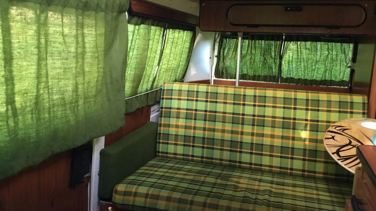 1978 Volkswagen Bay-Window Camper - Image 7 of 24