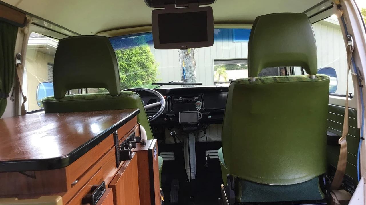 1978 Volkswagen Bay-Window Camper - Image 10 of 24