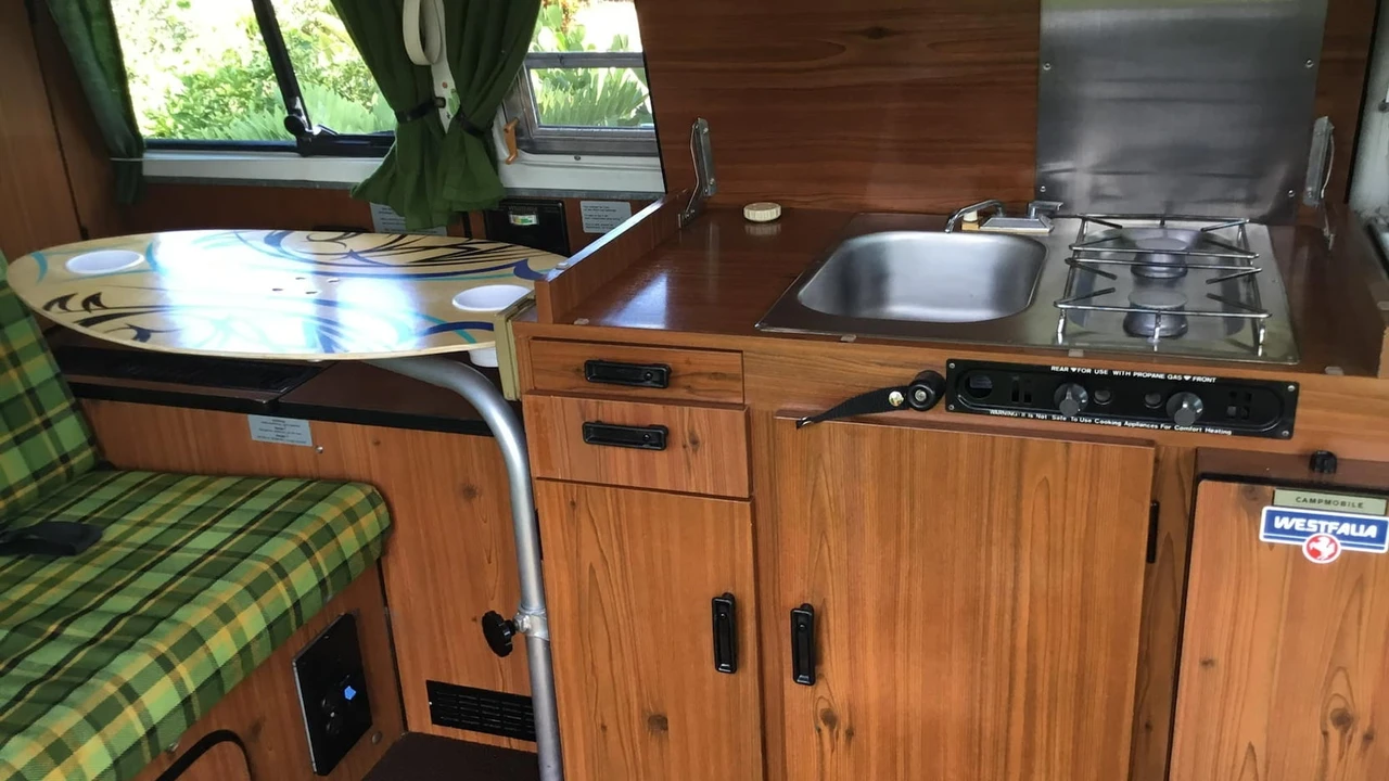 1978 Volkswagen Bay-Window Camper - Image 12 of 24
