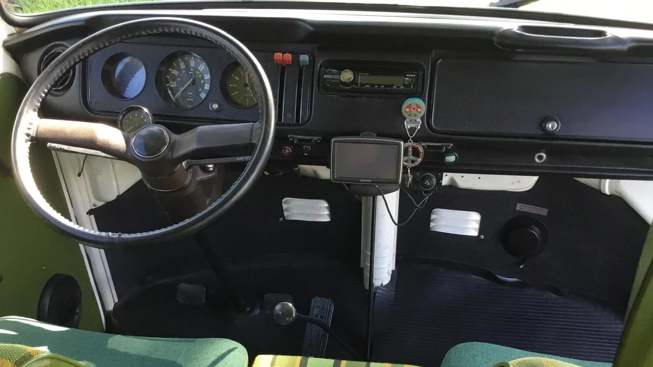 1978 Volkswagen Bay-Window Camper - Image 14 of 24