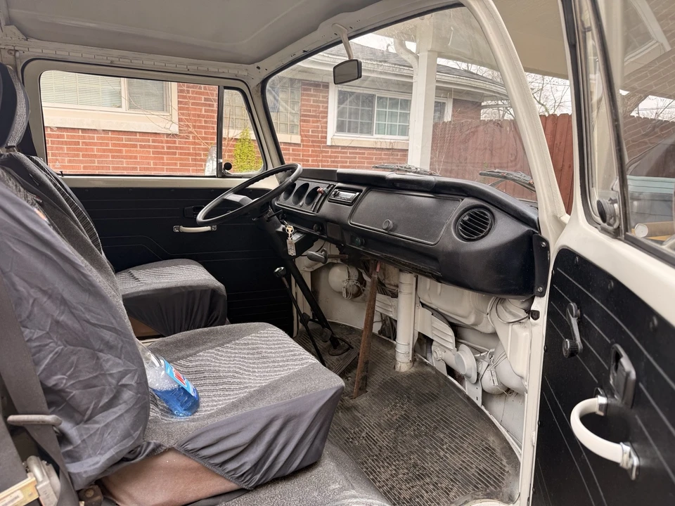 1978 Volkswagen Bay-Window Bus - Image 10 of 16