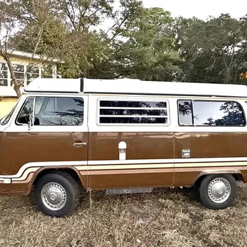1978 Volkswagen Westfalia Champagne Edition