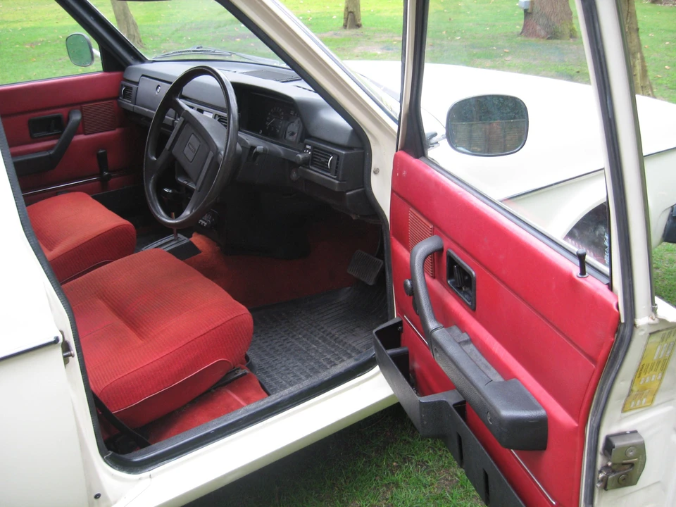 1978 Volvo 244 - Image 2 of 3