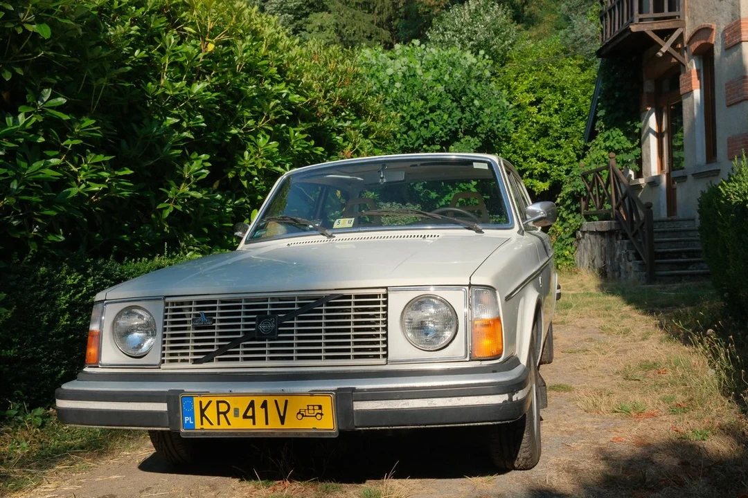 1978 Volvo 242 - Image 2 of 31