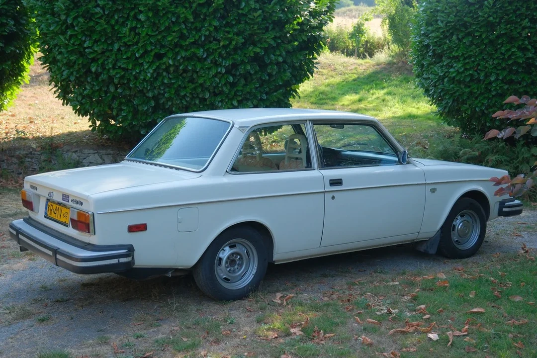 1978 Volvo 242 - Image 11 of 31