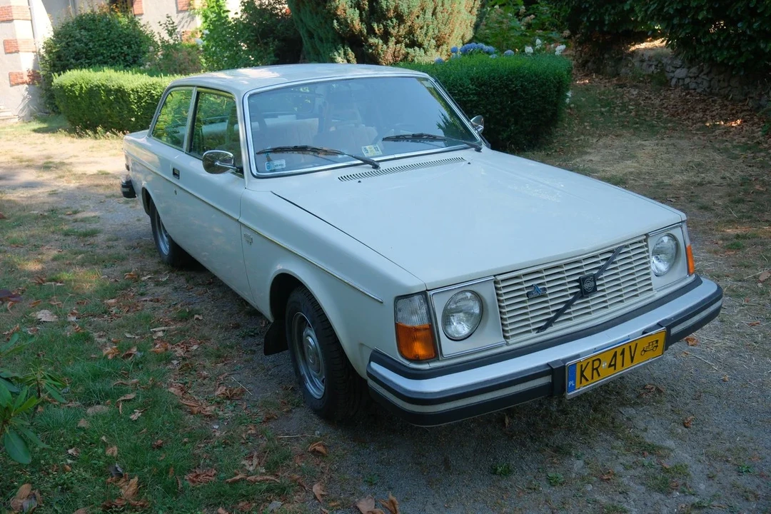 1978 Volvo 242 - Image 12 of 31