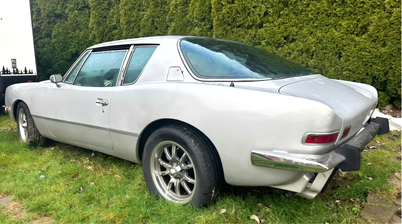 1979 Studebaker Avanti - Image 2 of 20