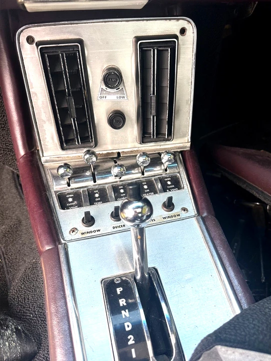 1979 Studebaker Avanti - Image 12 of 20