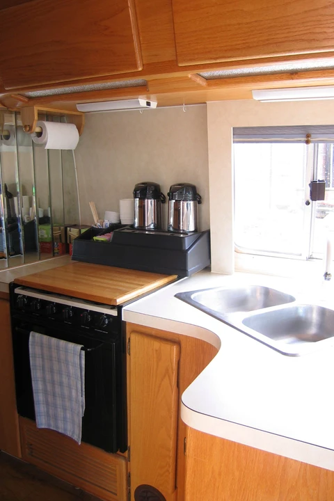 1979 Airstream - Image 10 of 31
