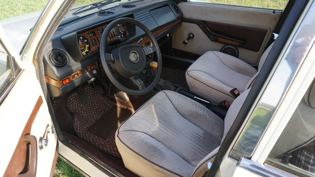1979 Alfa Romeo Alfetta - Image 29 of 31