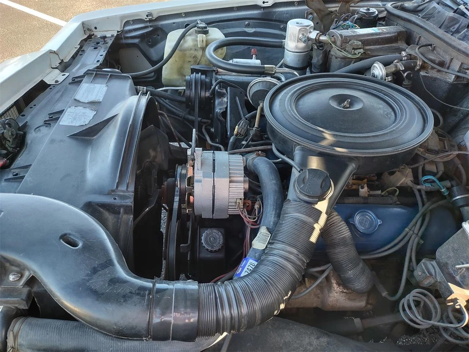 1979 Buick LeSabre - Image 28 of 31