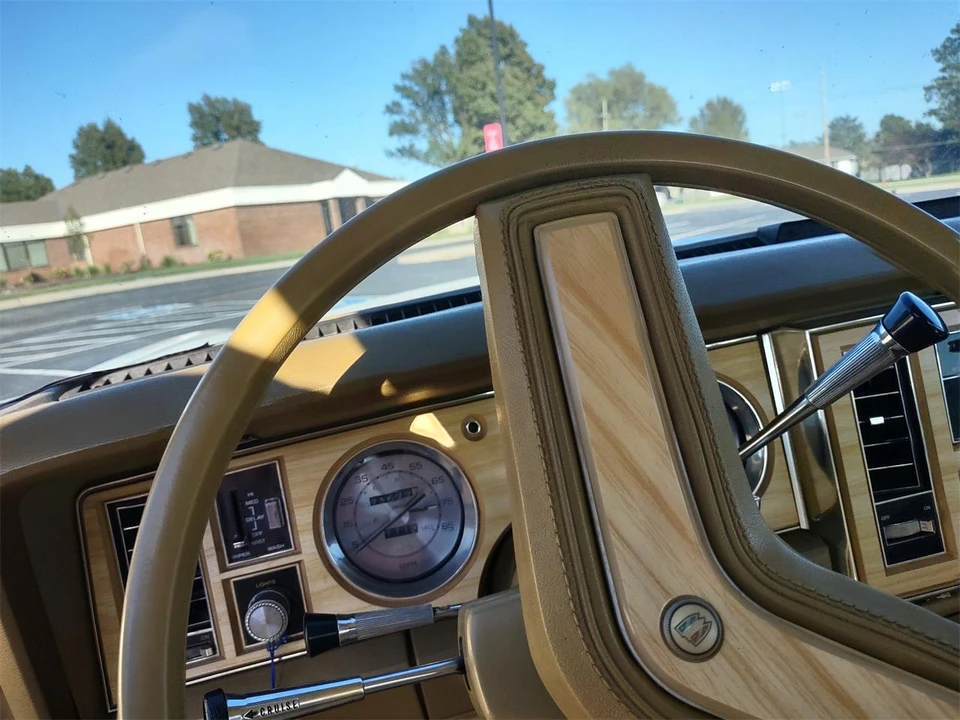 1979 Buick LeSabre - Image 15 of 31