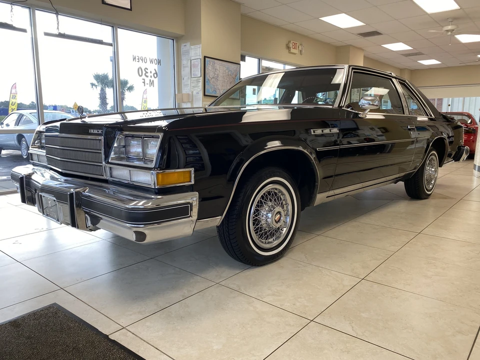 1979 Buick LeSabre - Image 18 of 31