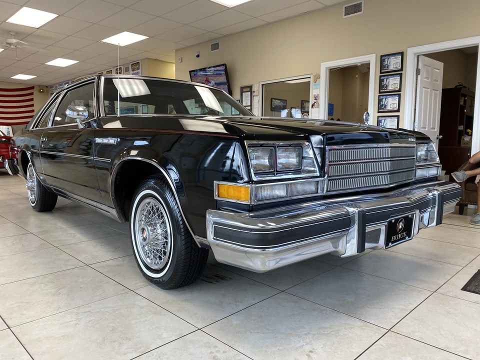 1979 Buick LeSabre - Image 14 of 31